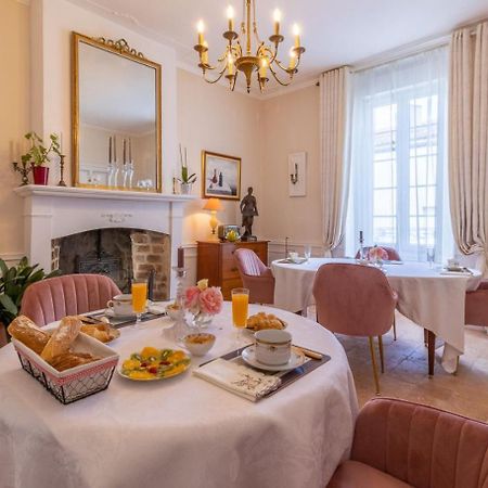 Отель Le Griffon 1855 Saint-Laurent-Des-Autels Экстерьер фото